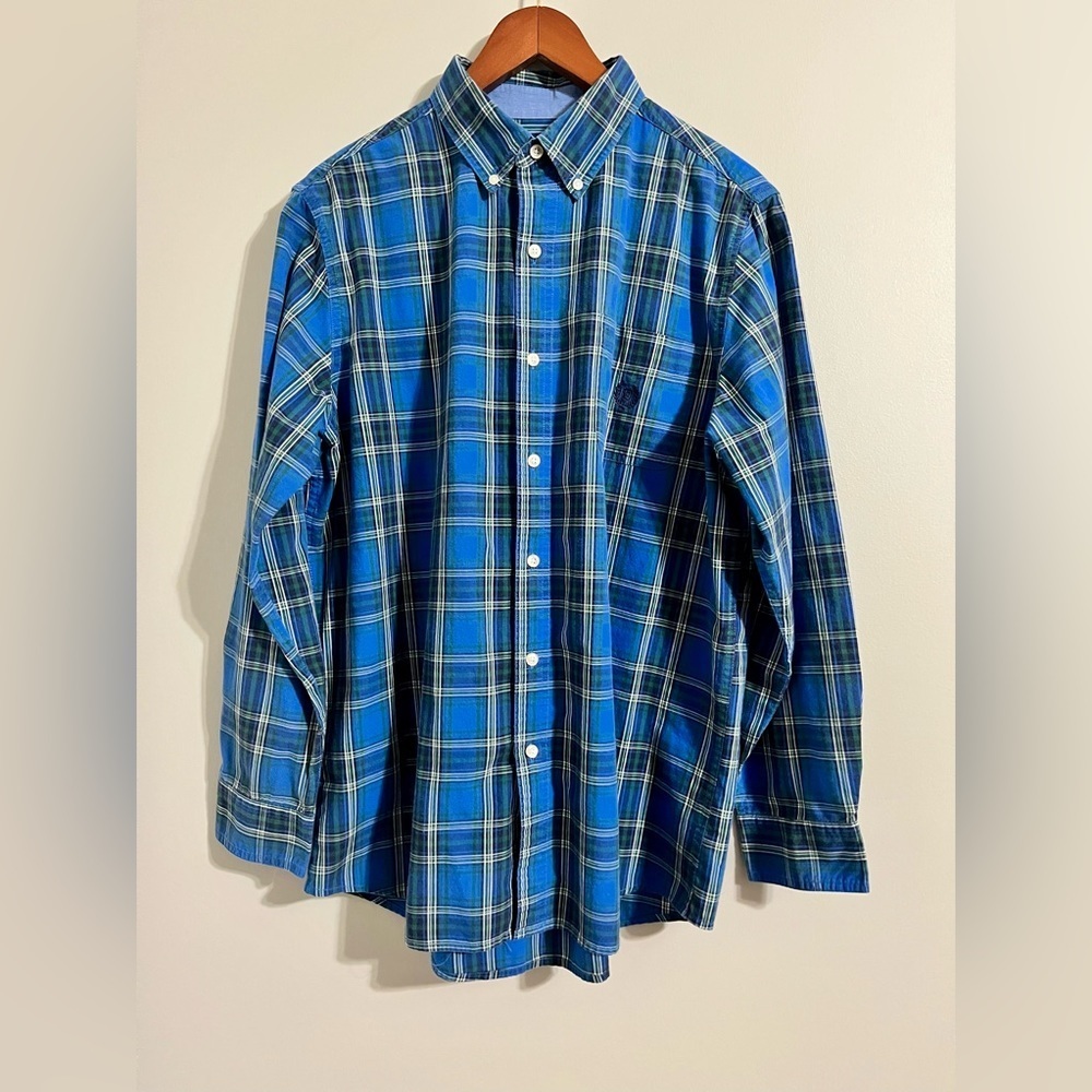 Chaps Men's Long Sleeve Easy Care Woven Button Down Shirt.